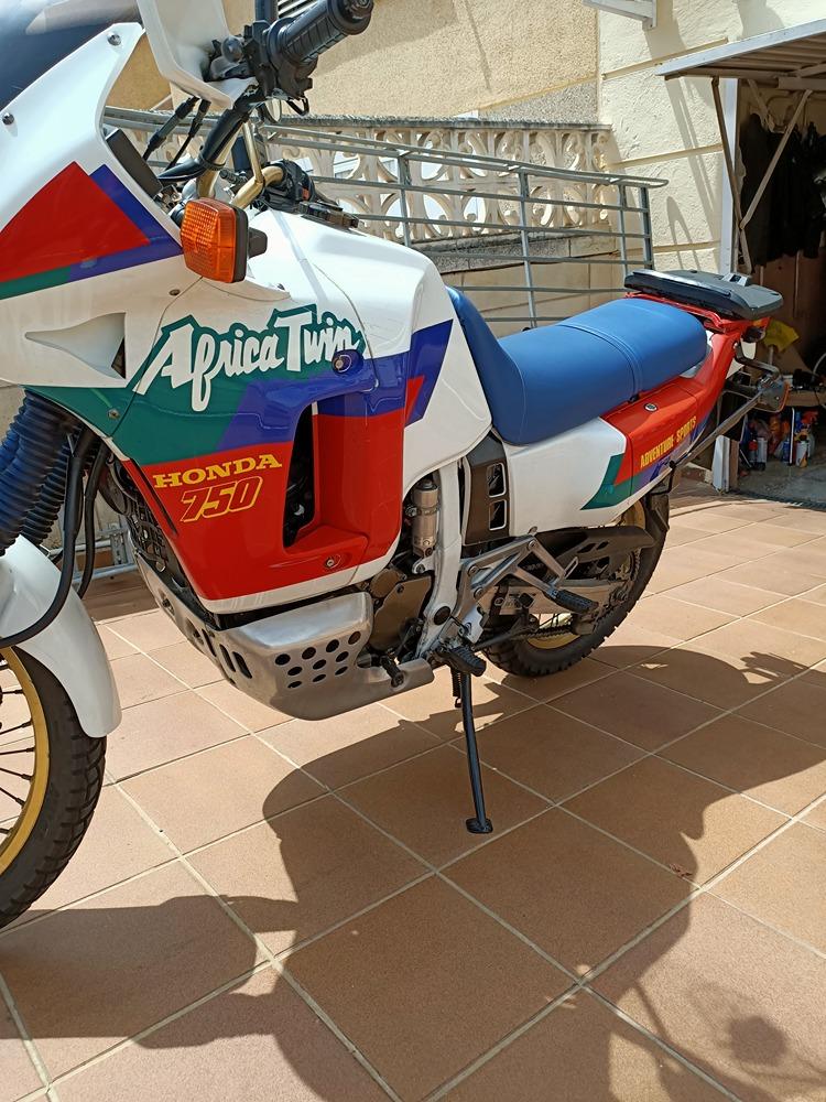 Moto HONDA AFRICA TWIN 750 de segunda mano del año 1990 en Cáceres