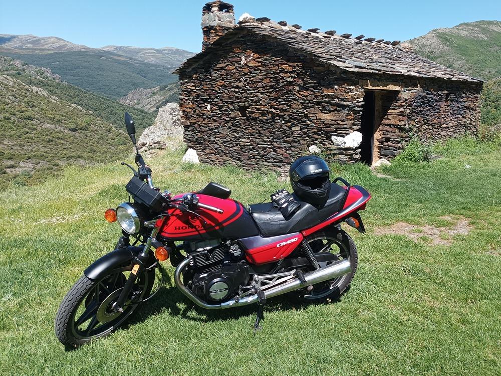 Moto HONDA CB 450 DX de segunda mano del año 1990 en Madrid
