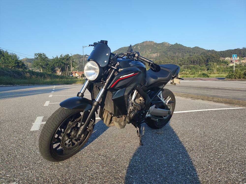 Moto HONDA CB 650F de segunda mano del año 2015 en Pontevedra
