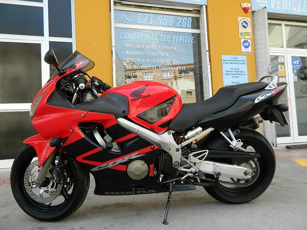 Moto HONDA CBR 600F de segunda mano del año 2007 en Lleida