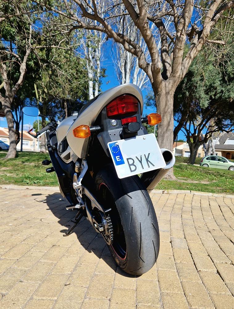 Moto HONDA CBR 600F SPORT de segunda mano del año 2002 en Murcia