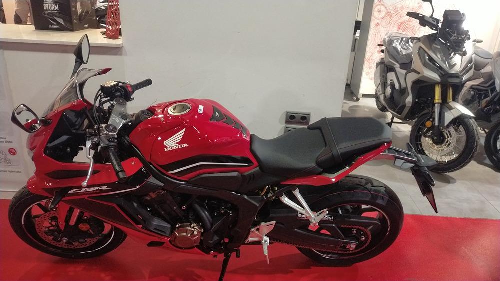 Moto HONDA CBR 650 R de segunda mano del año 2022 en Murcia