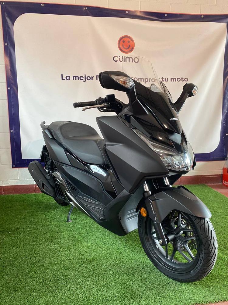 Moto HONDA FORZA 125 de segunda mano del año 2018 en Madrid