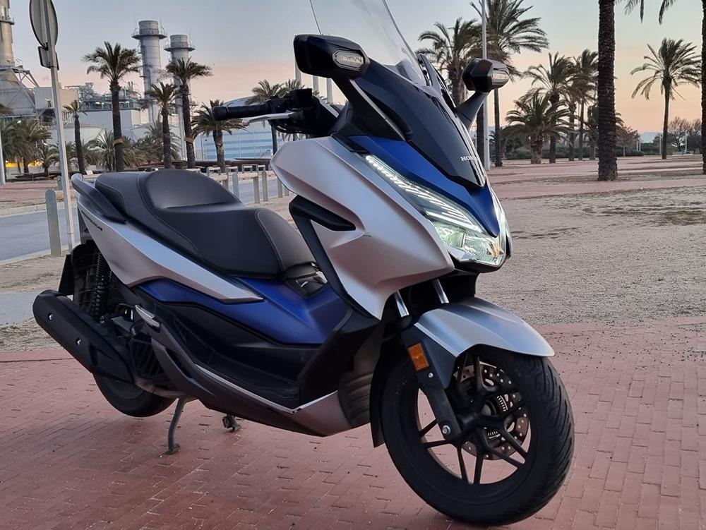 Moto HONDA FORZA 125 de segunda mano del año 2019 en Barcelona