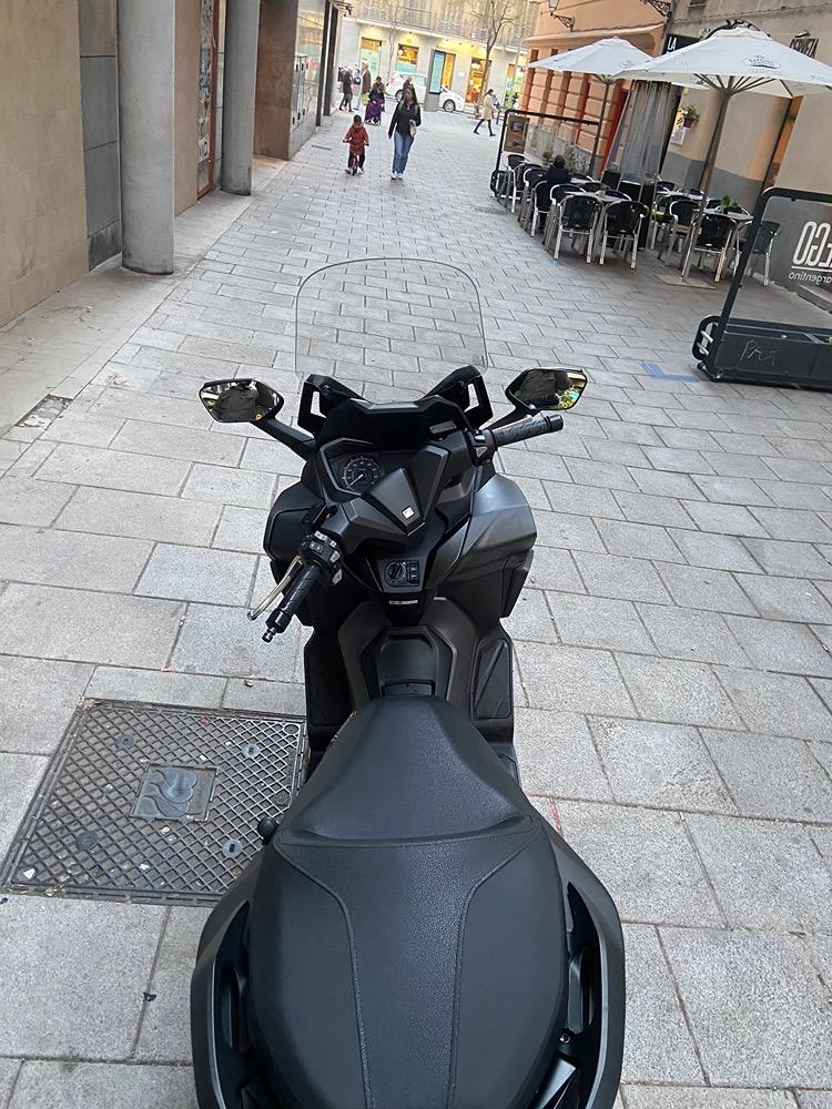 Moto HONDA FORZA 125 de segunda mano del año 2021 en Madrid