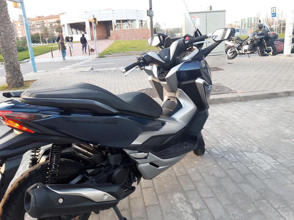 Moto HONDA FORZA 300 de segunda mano del año 2020 en Barcelona