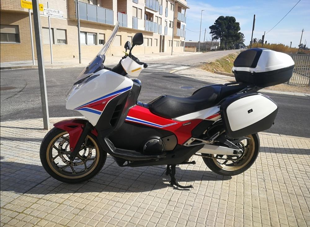 Moto HONDA INTEGRA 745 S de segunda mano del año 2015 en Tarragona