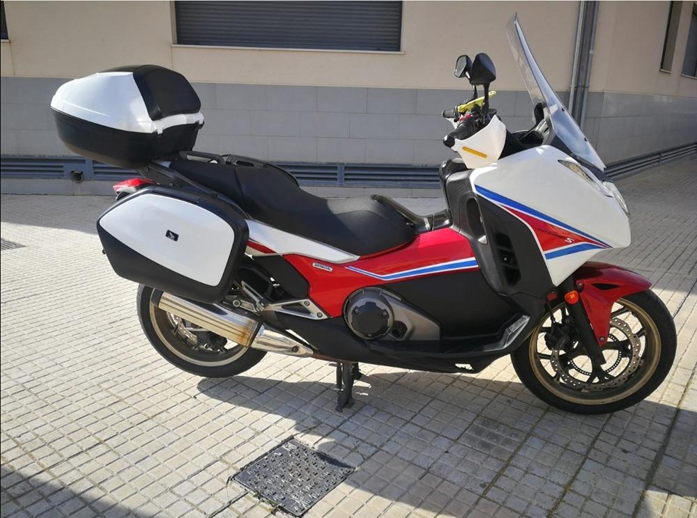 Moto HONDA INTEGRA 745 S de segunda mano del año 2015 en Tarragona