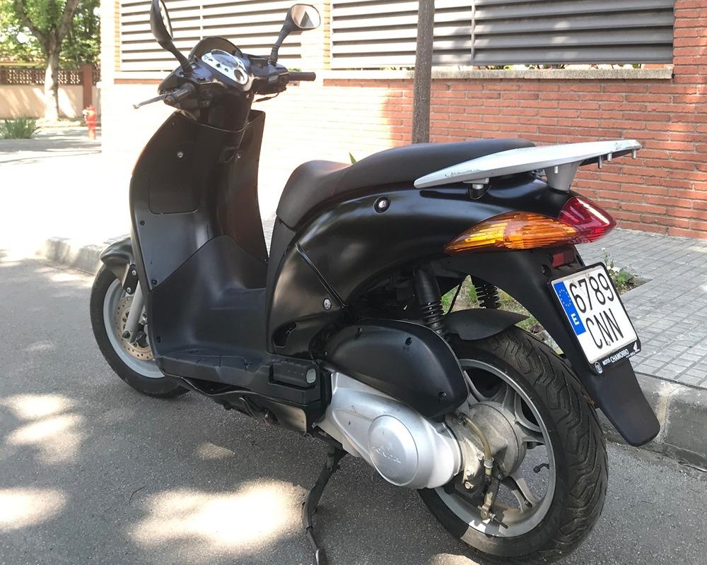 Moto HONDA NESS 150 de segunda mano del año 2003 en Barcelona