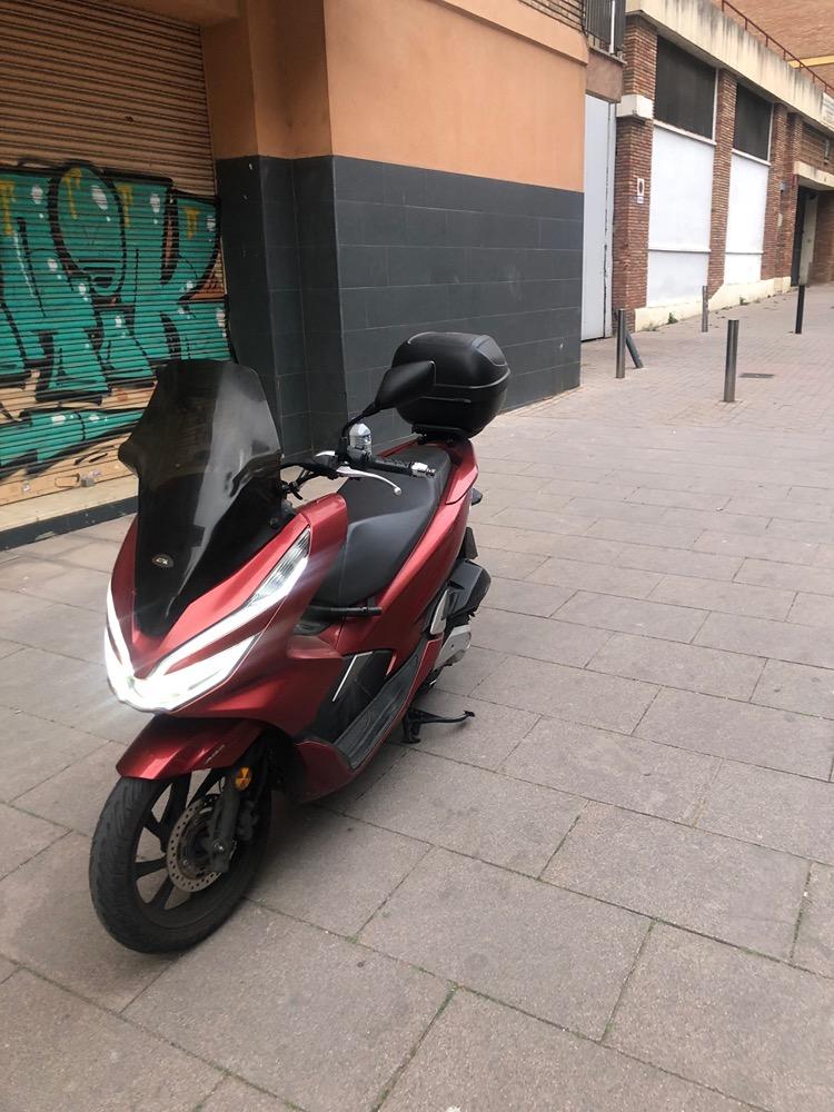 Moto HONDA PCX 125 de seguna mano del año 2019 en Barcelona