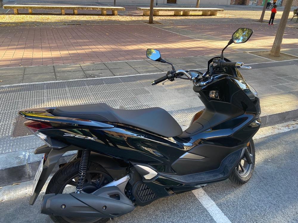 Moto HONDA PCX 125 de segunda mano del año 2019 en Navarra