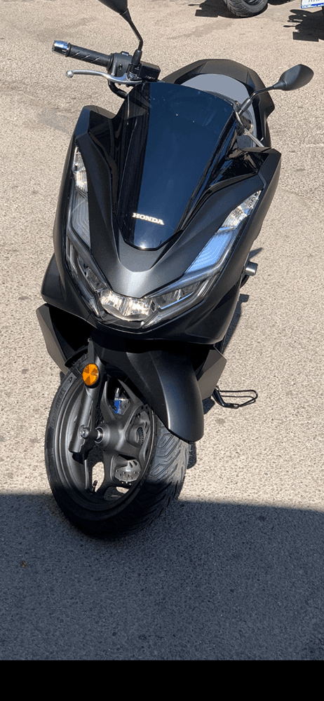 Moto HONDA PCX 125 de segunda mano del año 2022 en Castellón