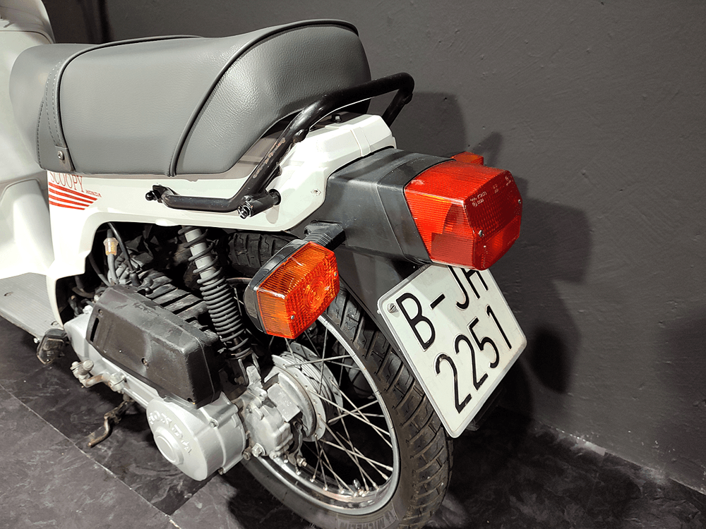 Moto HONDA SCOOPY 75 de seguna mano del año 1988 en Barcelona