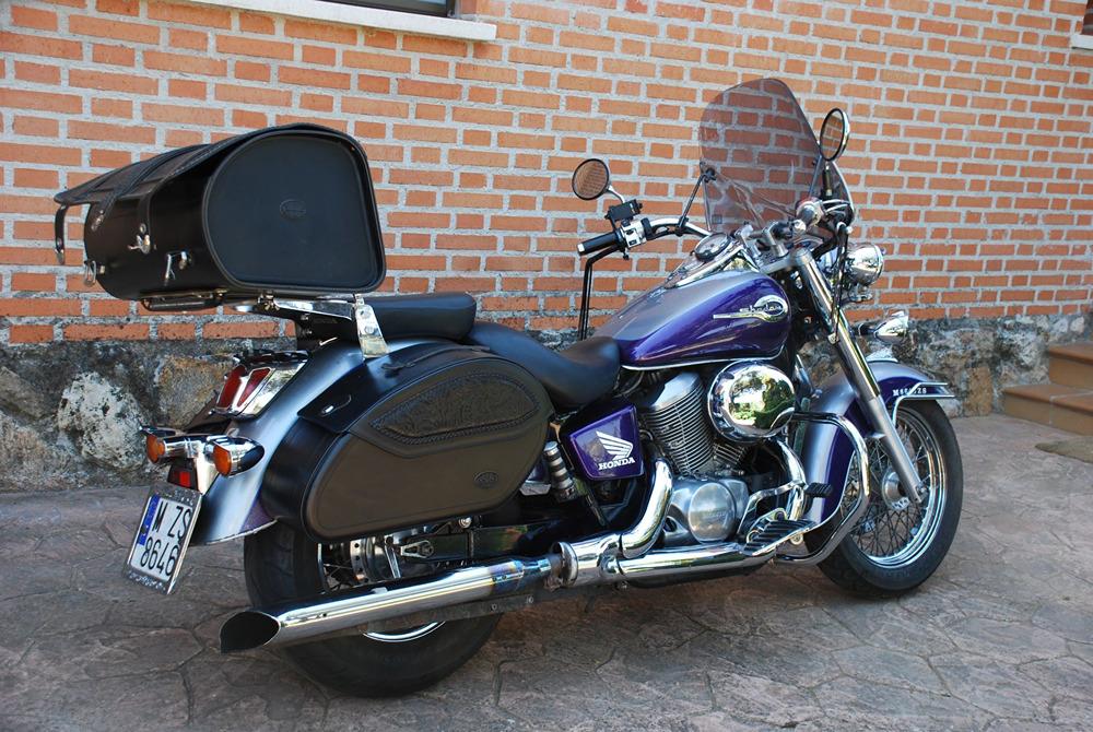 Moto HONDA VT 750 C SHADOW de seguna mano del año 2000 en Madrid