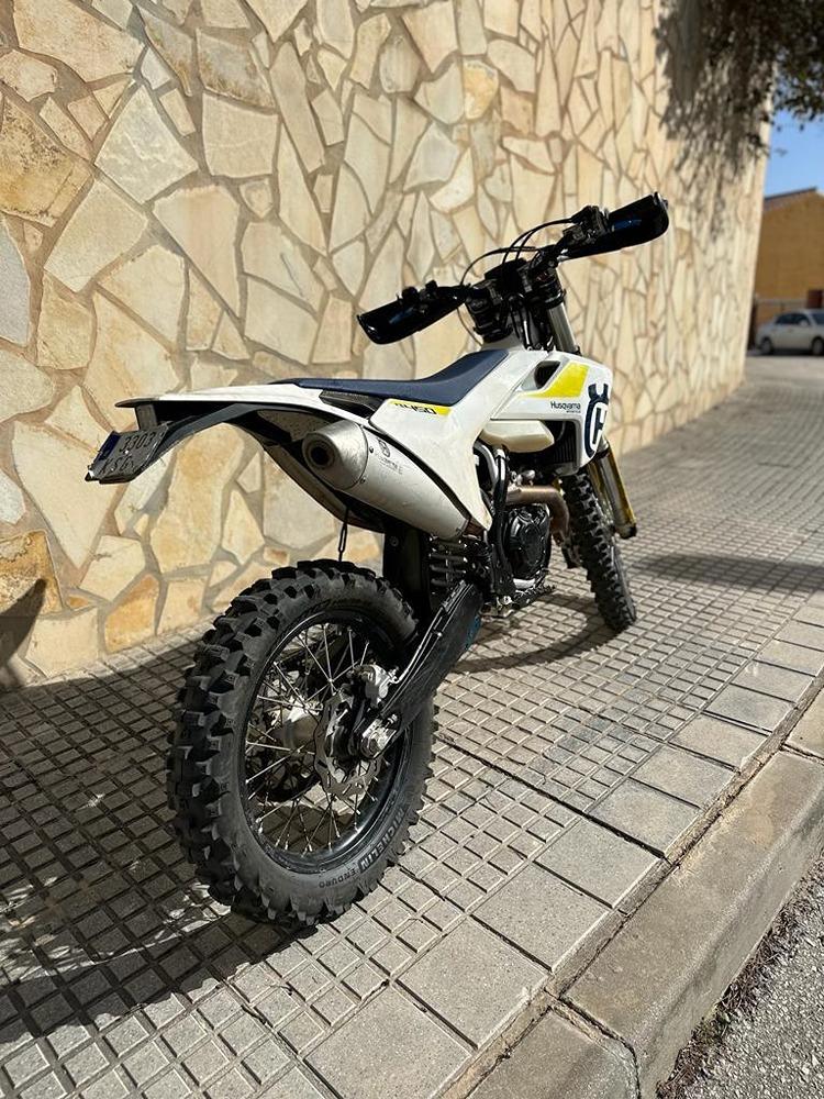 Moto HUSQVARNA FE 450 de seguna mano del año 2019 en Málaga