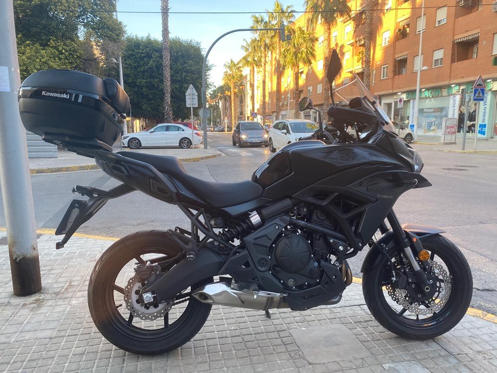 Moto KAWASAKI VERSYS 650 ABS de seguna mano del año 2022 en Valencia