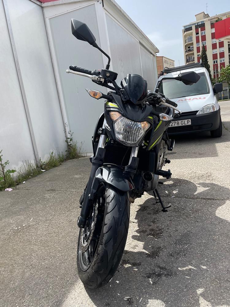 Moto KAWASAKI Z 650 de segunda mano del año 2019 en Girona