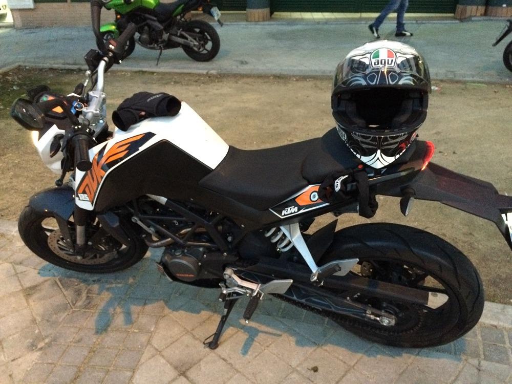 Moto KTM DUKE 125 ABS de segunda mano del año 2013 en Madrid
