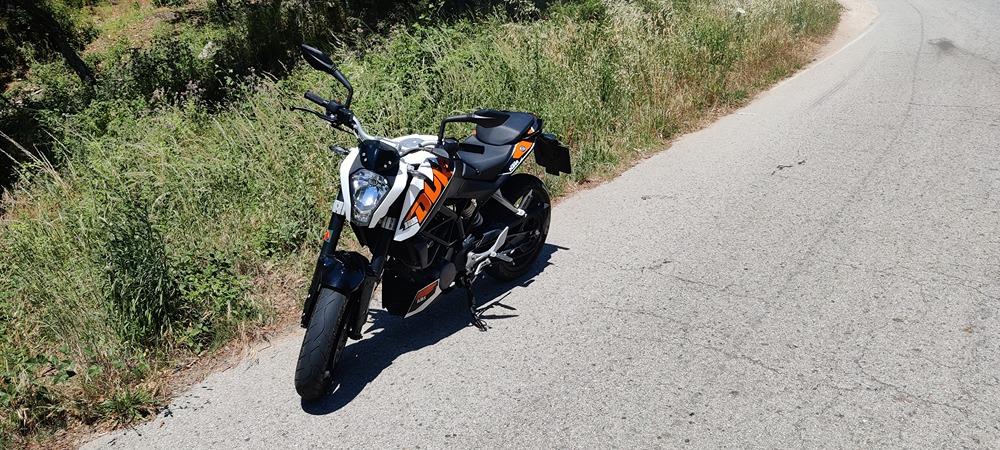 Moto KTM DUKE 125 ABS de segunda mano del año 2015 en Girona