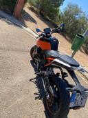 Moto KTM DUKE 125 ABS de segunda mano del año 2018 en Badajoz