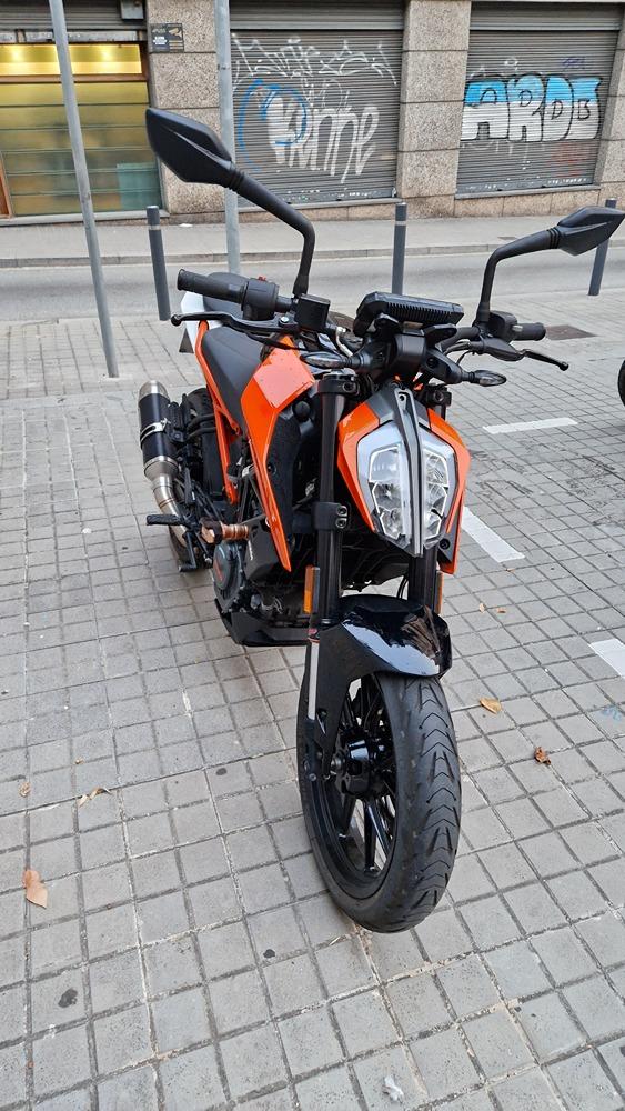 Moto KTM DUKE 125 ABS de seguna mano del año 2020 en Barcelona
