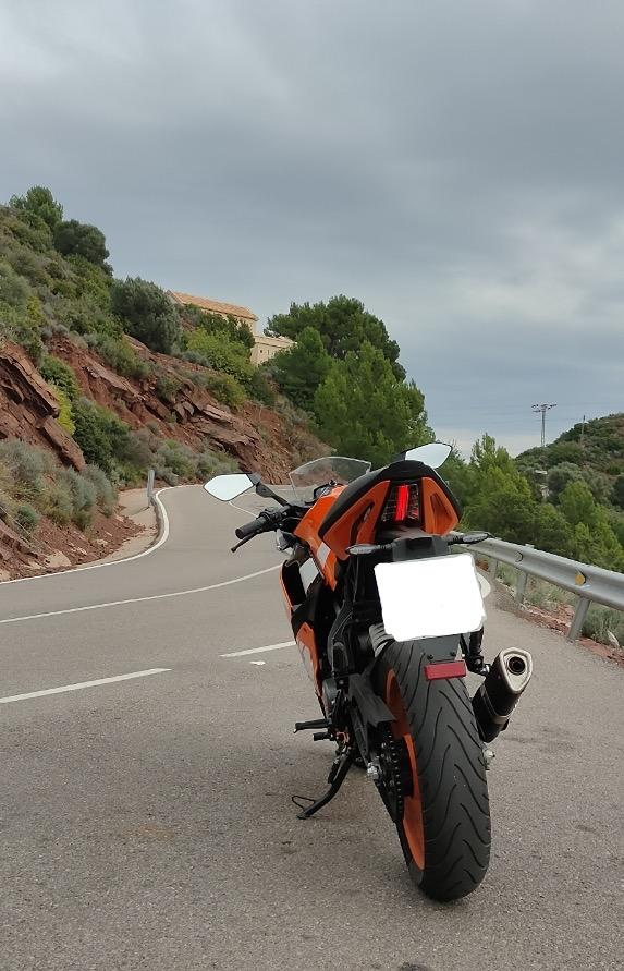 Moto KTM RC 125 de segunda mano del año 2021 en Castellón