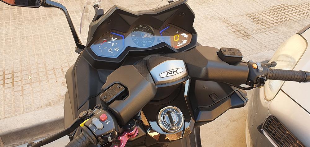 Moto KYMCO AK 550 de segunda mano del año 2018 en Málaga