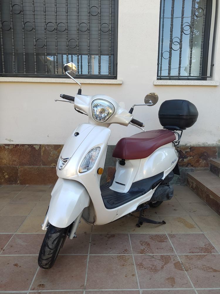 Moto KYMCO FILLY 125 de segunda mano del año 2019 en Barcelona