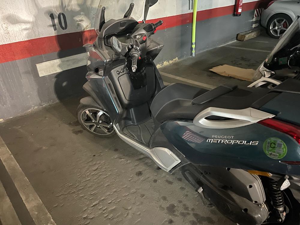 Moto PEUGEOT METROPOLIS 400 RS-X de seguna mano del año 2019 en Madrid