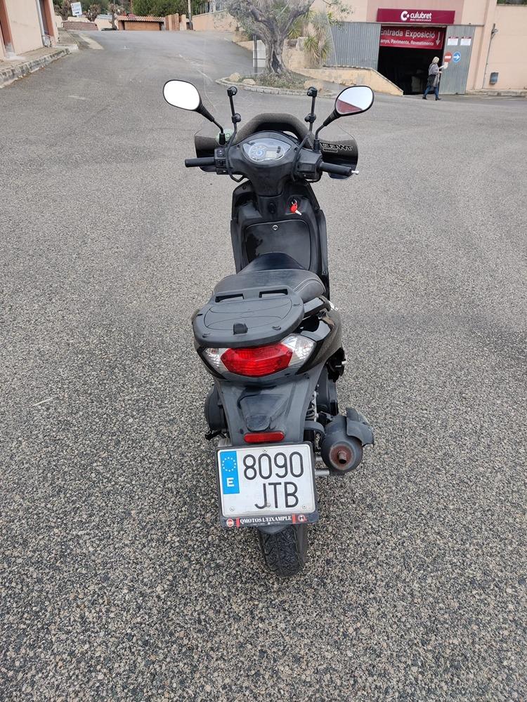 Moto PEUGEOT TWEET 125 Active de seguna mano del año 2015 en Tarragona