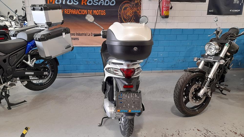 Moto PIAGGIO LIBERTY 125 de segunda mano del año 2018 en Madrid