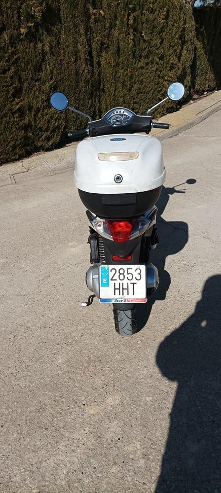 Moto PIAGGIO LIBERTY 125 4T de segunda mano del año 2012 en Huesca