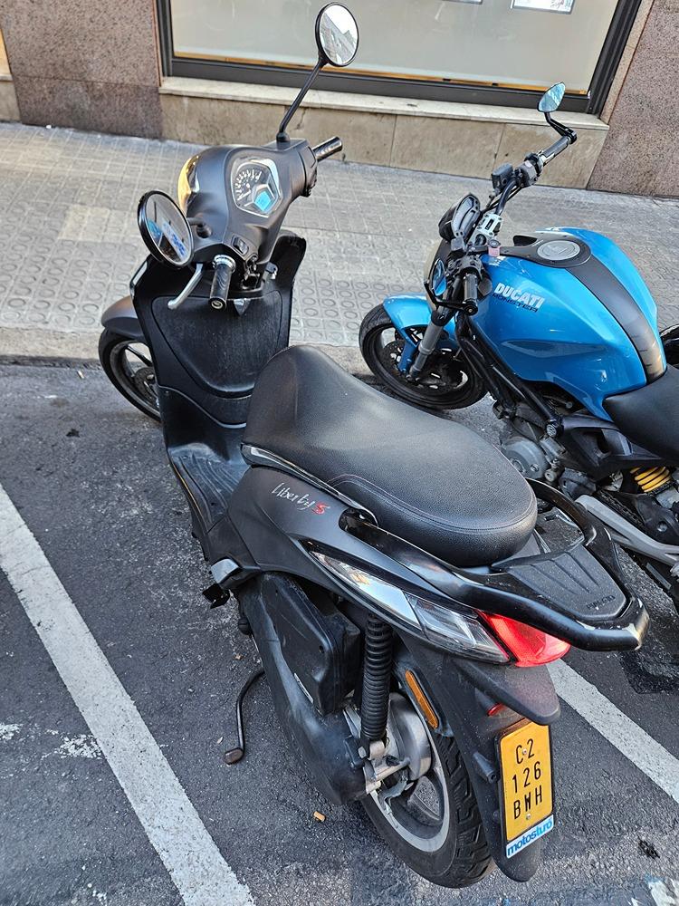 Moto PIAGGIO LIBERTY 50 de seguna mano del año 2019 en Barcelona