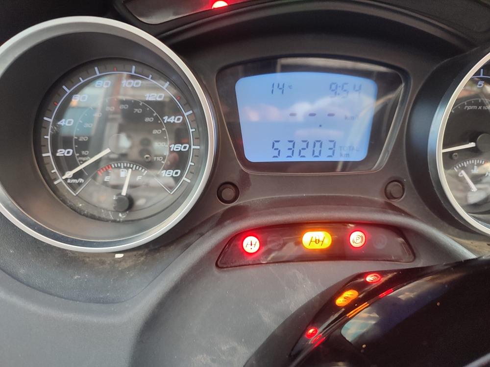 Moto PIAGGIO MP3 500 BUSINESS de segunda mano del año 2014 en Madrid