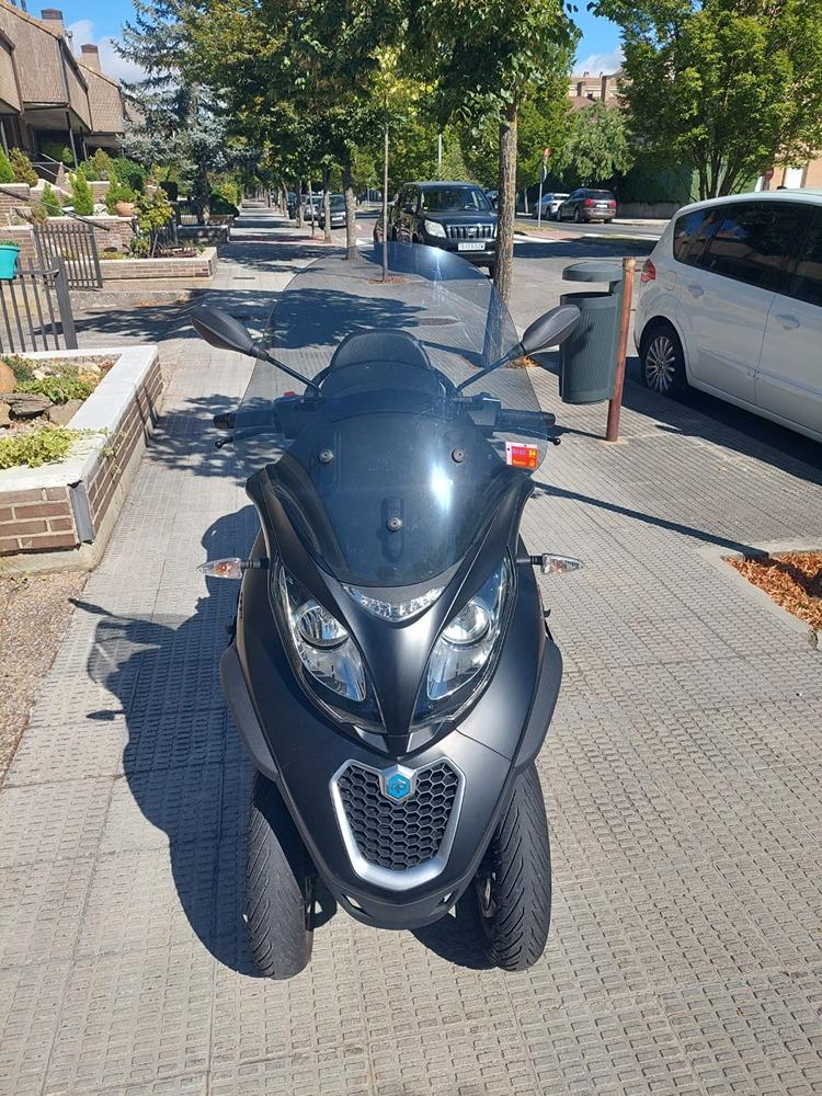 Moto PIAGGIO MP3 500 SPORT de segunda mano del año 2017 en Navarra