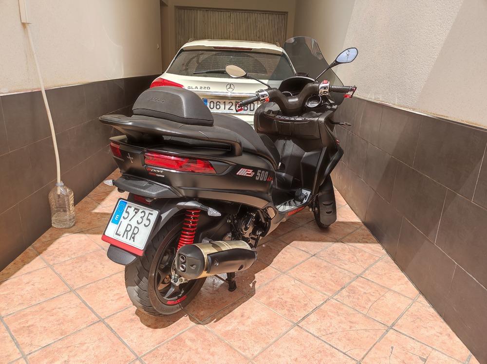 Moto PIAGGIO MP3 500 Sport de segunda mano del año 2021 en Almería
