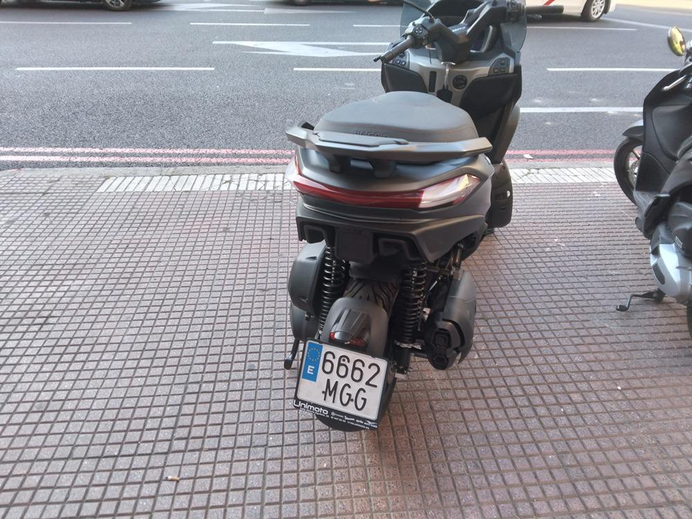 Moto PIAGGIO MP3 BUSINESS 500 HPE ABS de seguna mano del año 2023 en Madrid