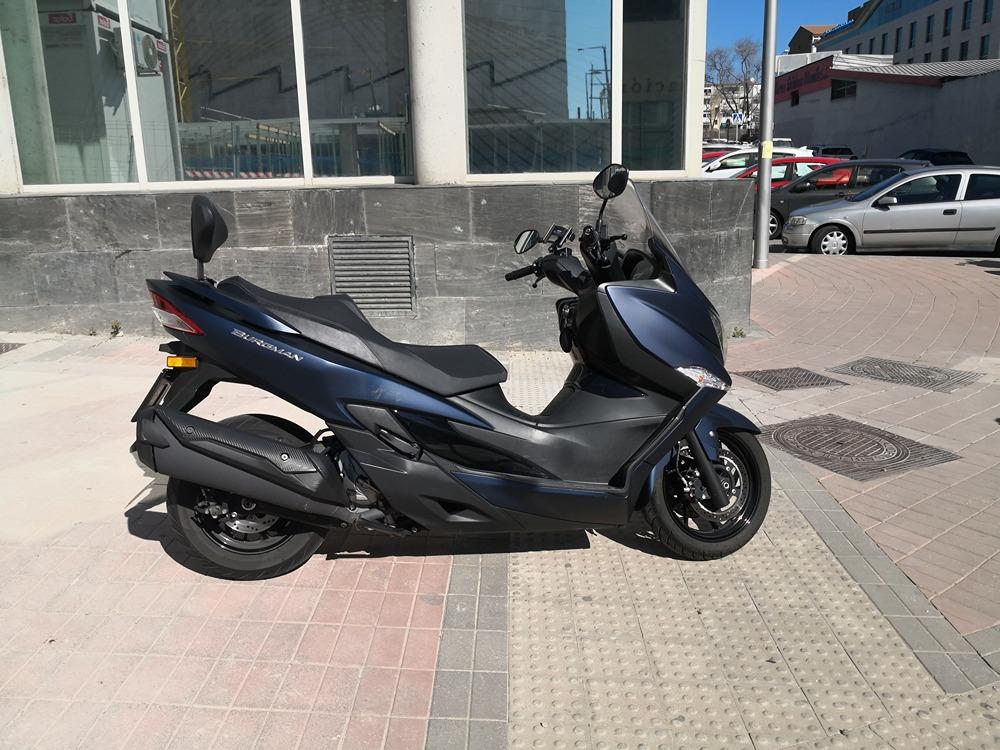 Moto SUZUKI BURGMAN 400 de segunda mano del año 2020 en Madrid
