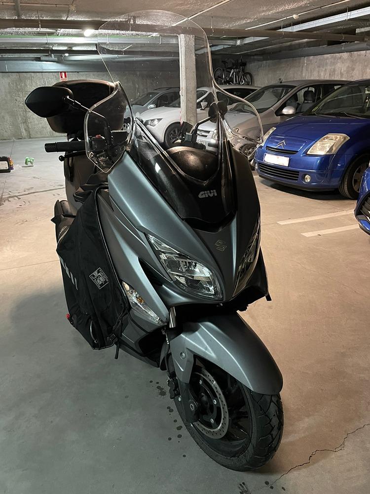 Moto SUZUKI BURGMAN 400 ABS de segunda mano del año 2019 en Madrid