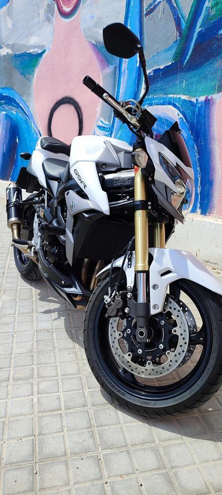 Moto SUZUKI GSR 750 ABS de seguna mano del año 2016 en Barcelona