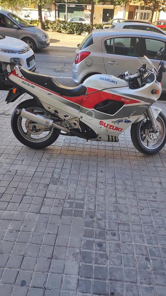 Moto SUZUKI GSX 750 F de seguna mano del año 1991 en Valencia