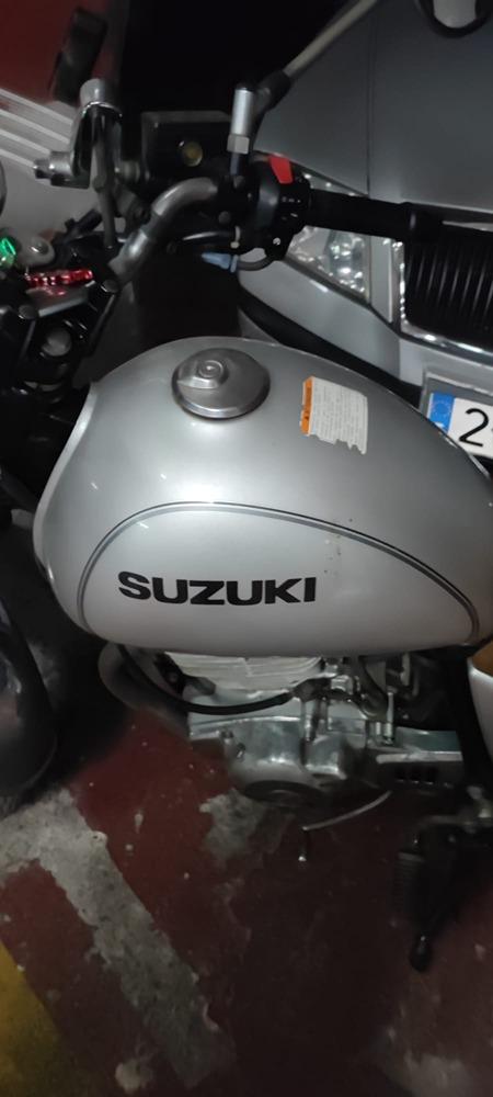 Moto SUZUKI TU 250 X de segunda mano del año 2000 en Zaragoza
