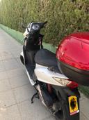 Moto SYM JET 4 50 4T de segunda mano del año 2016 en Sevilla