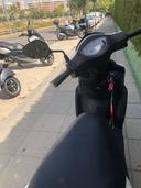 Moto SYM JET 4 50 4T de segunda mano del año 2016 en Sevilla