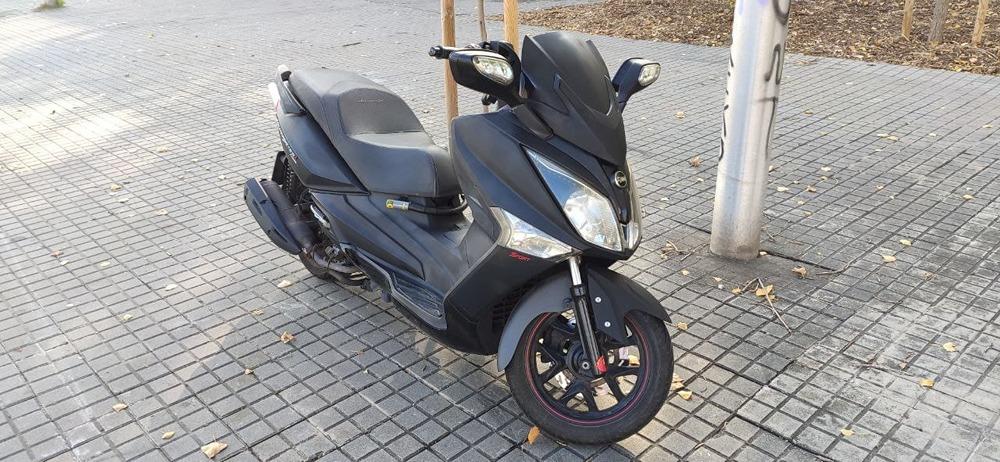 Moto SYM JOYMAX 125I ABS Start&Stop Sport de segunda mano del año 2015 en Barcelona