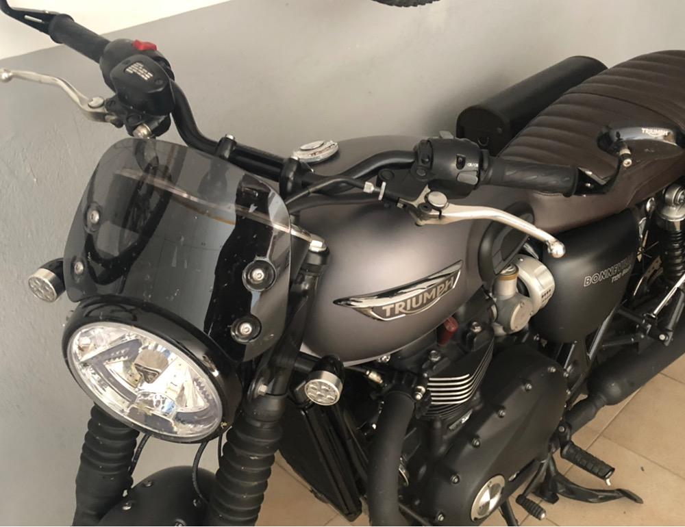 Moto TRIUMPH BONNEVILLE T120 Black de segunda mano del año 2017 en Barcelona