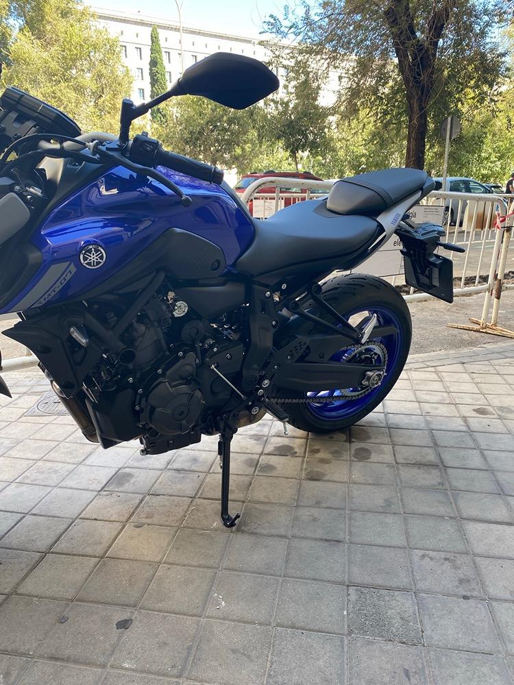 Moto YAMAHA MT 07 ABS de segunda mano del año 2021 en Madrid