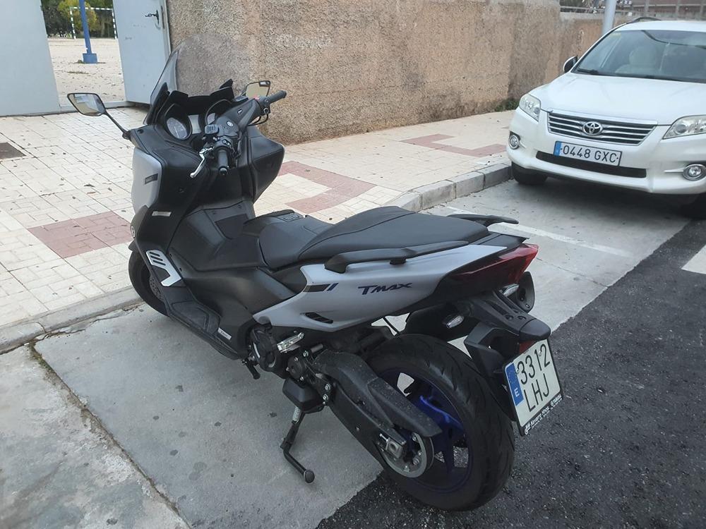Moto YAMAHA TMAX 560 ABS de segunda mano del año 2020 en Málaga