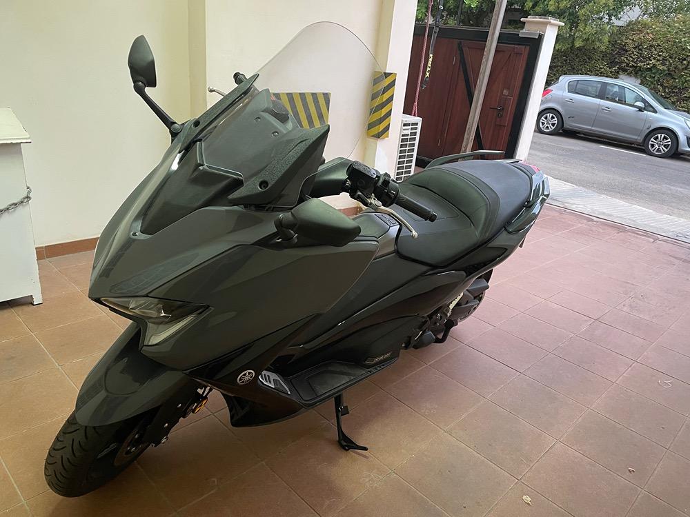Moto YAMAHA TMAX 560 TECH MAX de segunda mano del año 2021 en Islas Baleares
