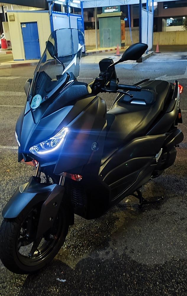 Moto YAMAHA X MAX 125 de seguna mano del año 2020 en Madrid